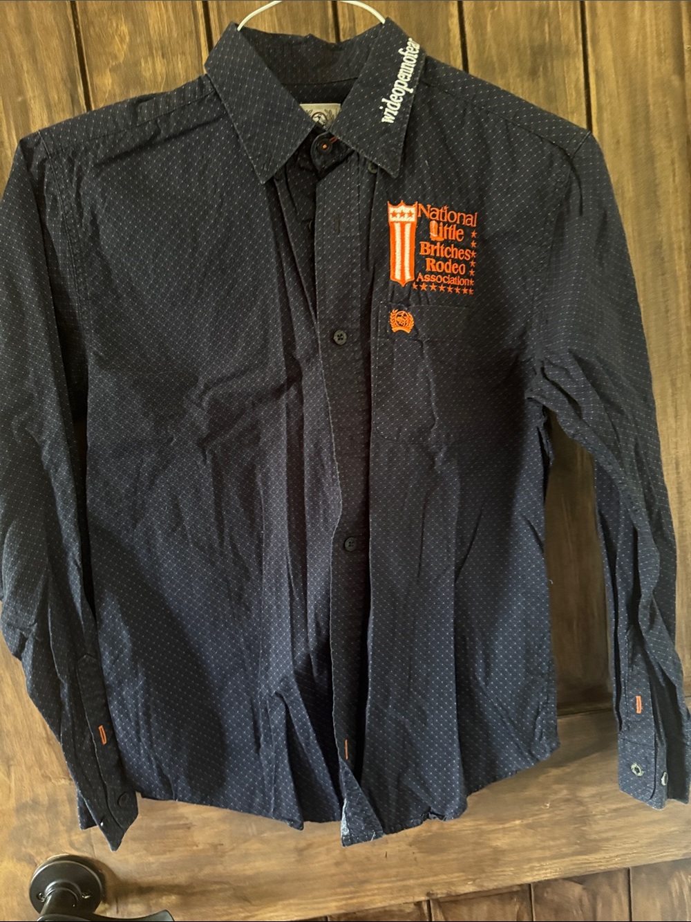 Cinch Navy Button-Down Shirt with Orange Embroidery Youth Large NLBRA